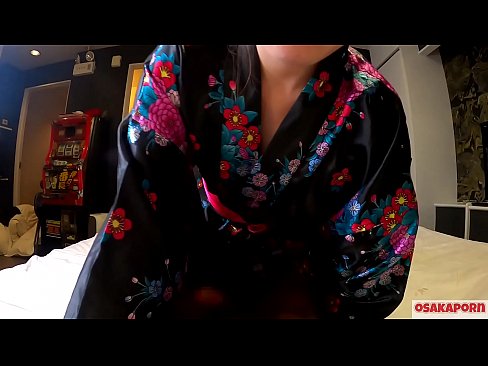 ❤️ Keçika ciwan a cosplay ji seksê hez dike ku bi orgazmê bi şûjinek di hespêk û blowjob de. Keçika Asyayî ya bi pisîka porî û bi cil û bergên kevneşopî yên Japonî di vîdyoya amator de ku masturbasyona bi pêlîstokên qijikê nîşan dide. Sakura 3 OSAKAPORN. ❌ Pornoya hişk li porno ku.yourxxxvideos.ru ❌